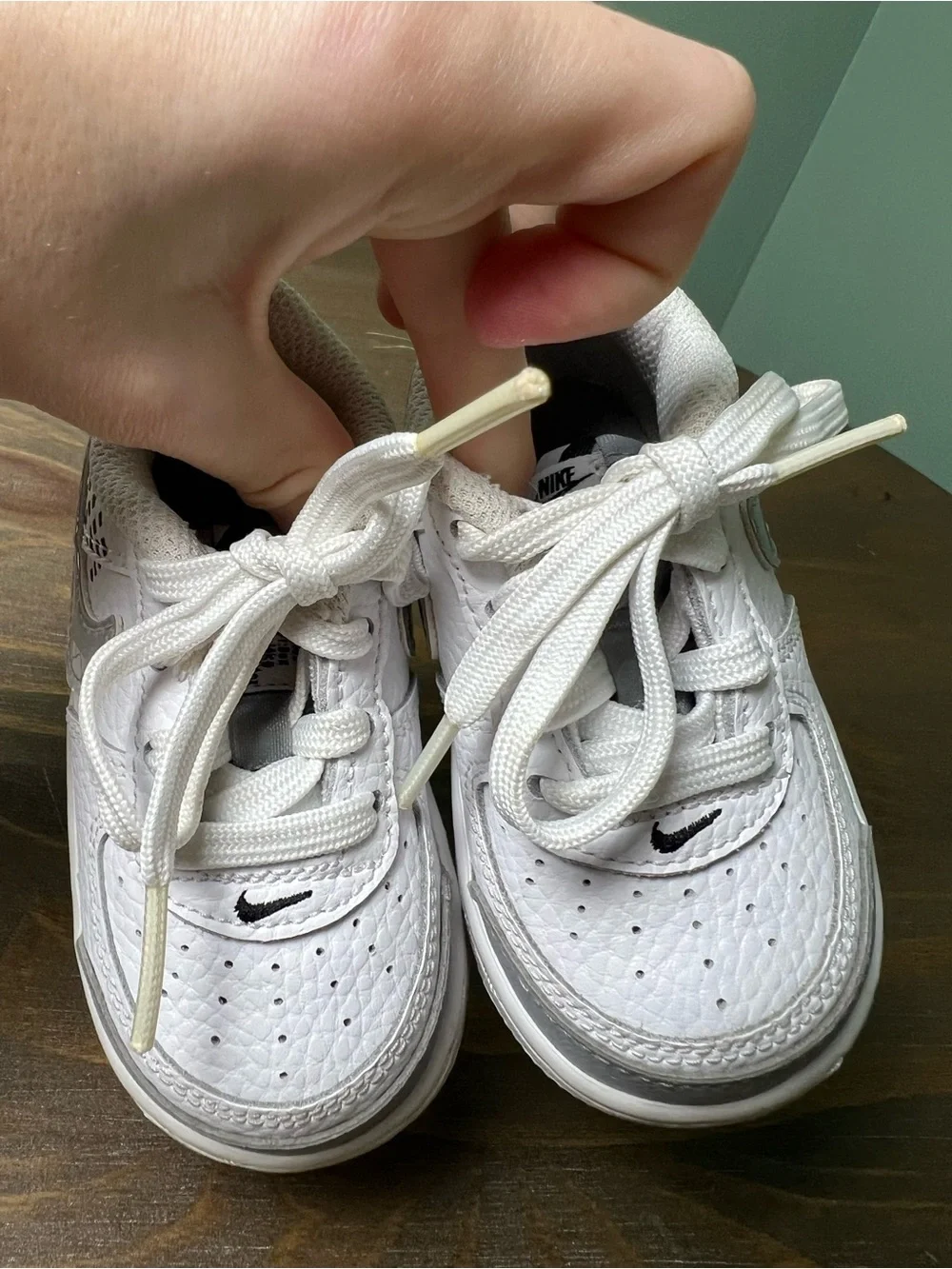 Nike Baby Air Force 1 LV8 Toddler Shoes Unisex 4C Lace Up White Wolf Grey